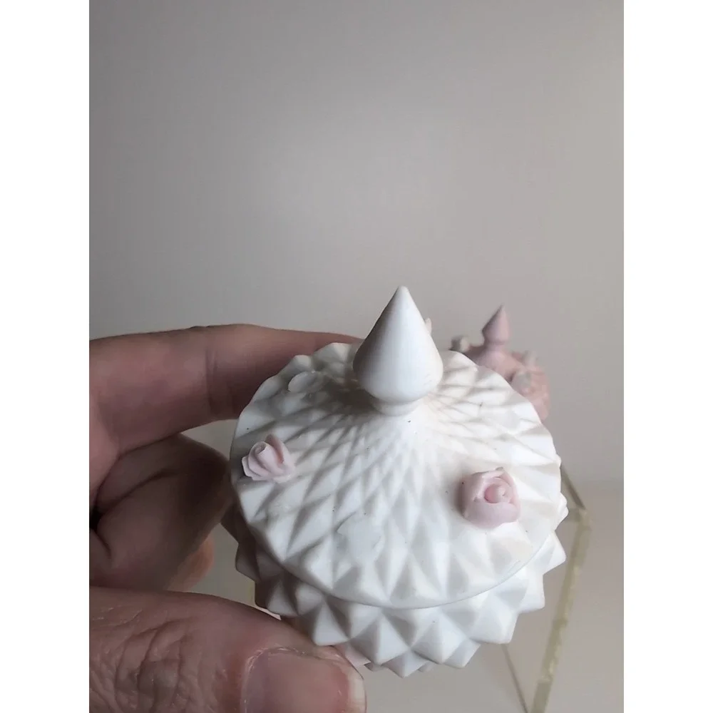 Norcrest Bisque Porcelain Trinket Box Set Of 2 Japan White & Pink W/Figurine